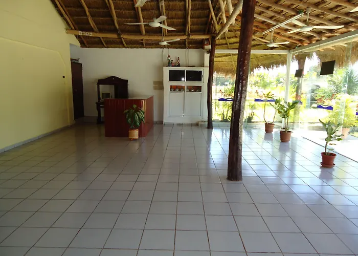 Oyo Palma Real Hotel 4*